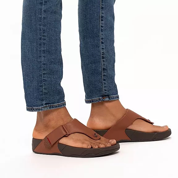 Sandali Con Puntale Uomo FitFlop TRAKK II Pelle Marroni Scuro | 35083897